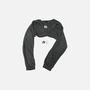 [USED!] DAZY Letter Patched Detail Batwing Sleeve Super Crop Top